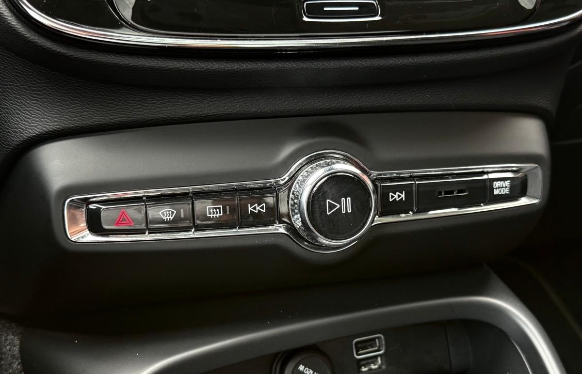 volvo-xc40-2018-gasolina-1477cc