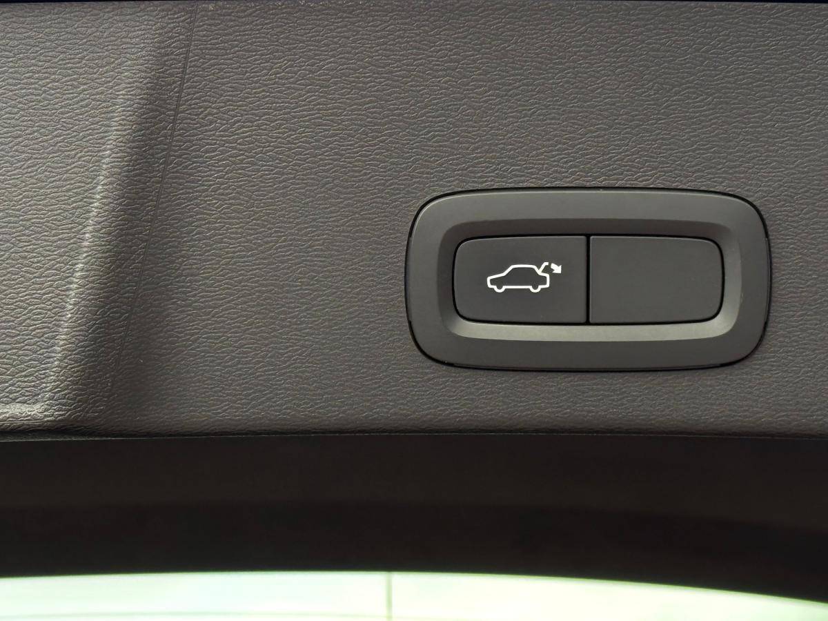 volvo-xc40-2018-gasolina-1477cc