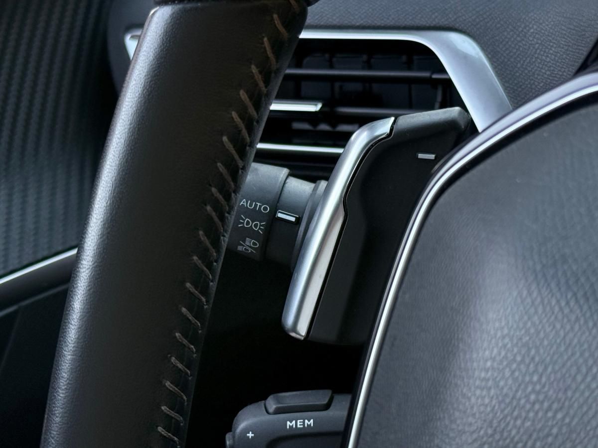 peugeot-3008-2023-gasolina-1199cc