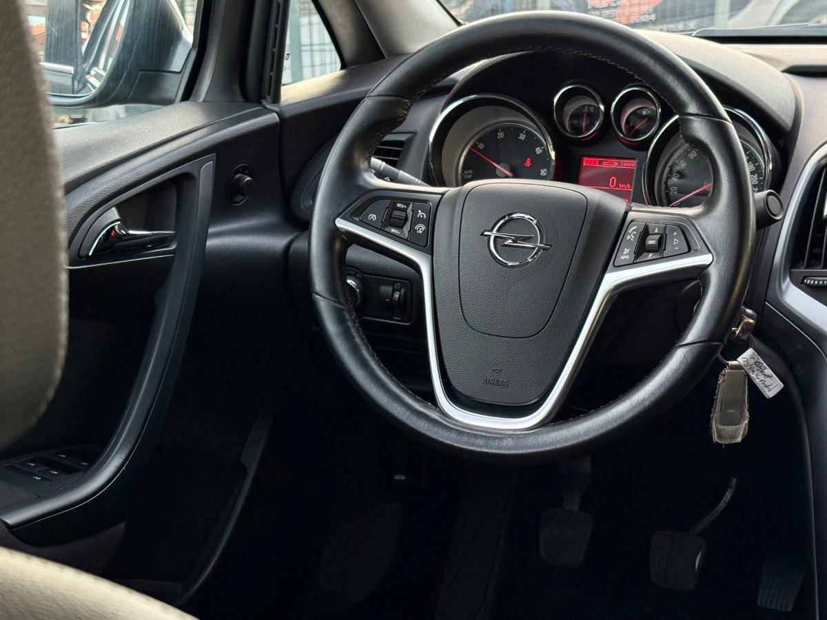 opel-astra-2015-diesel-1598cc