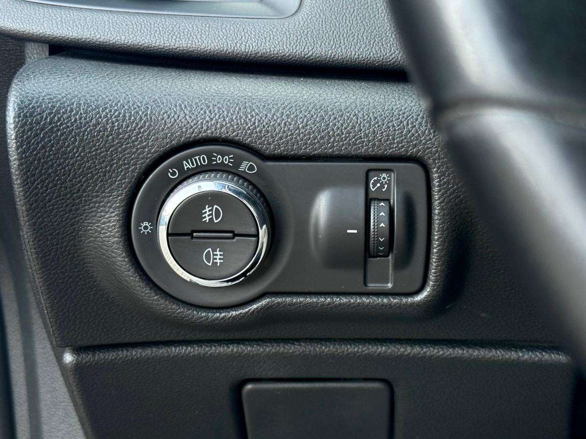opel-astra-2015-diesel-1598cc
