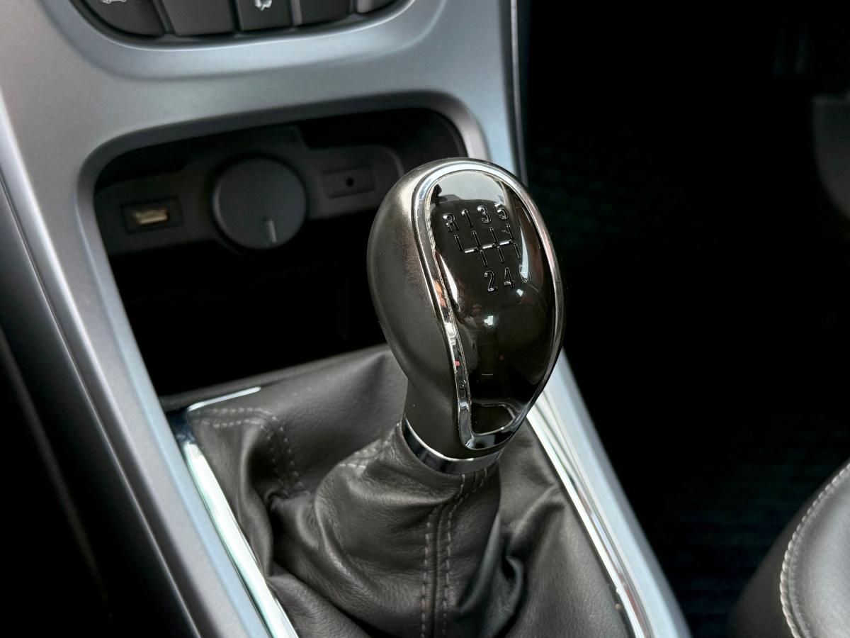 opel-astra-2015-diesel-1598cc