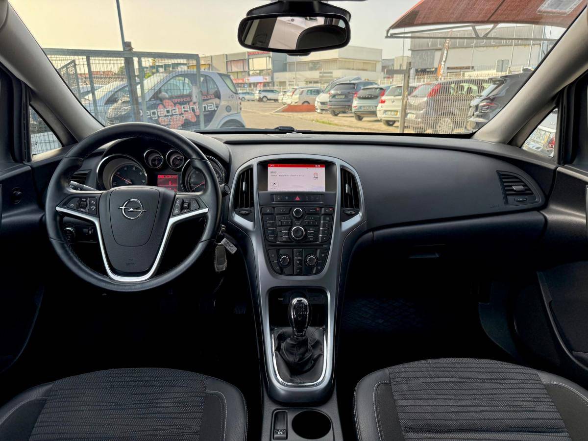 opel-astra-2015-diesel-1598cc
