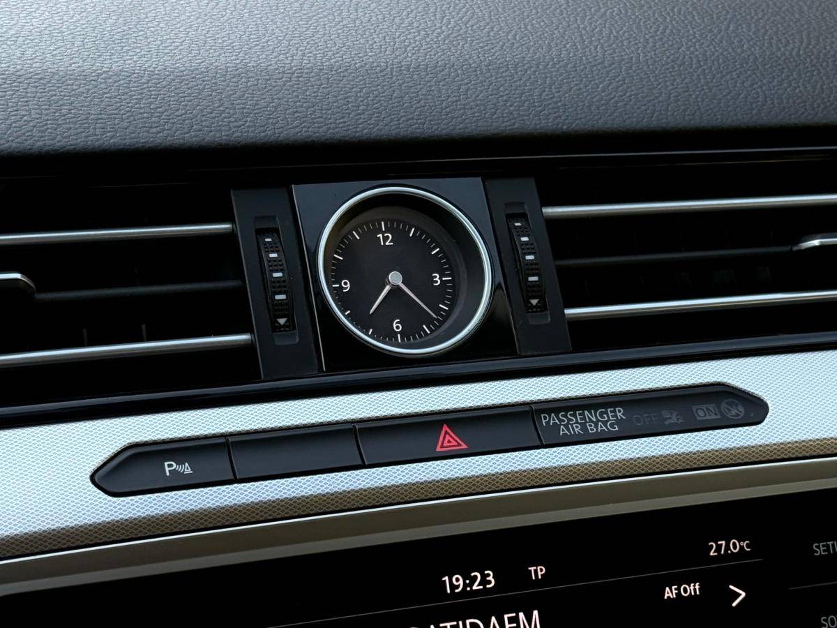 volkswagen-passat-variant-2017-diesel-1598cc