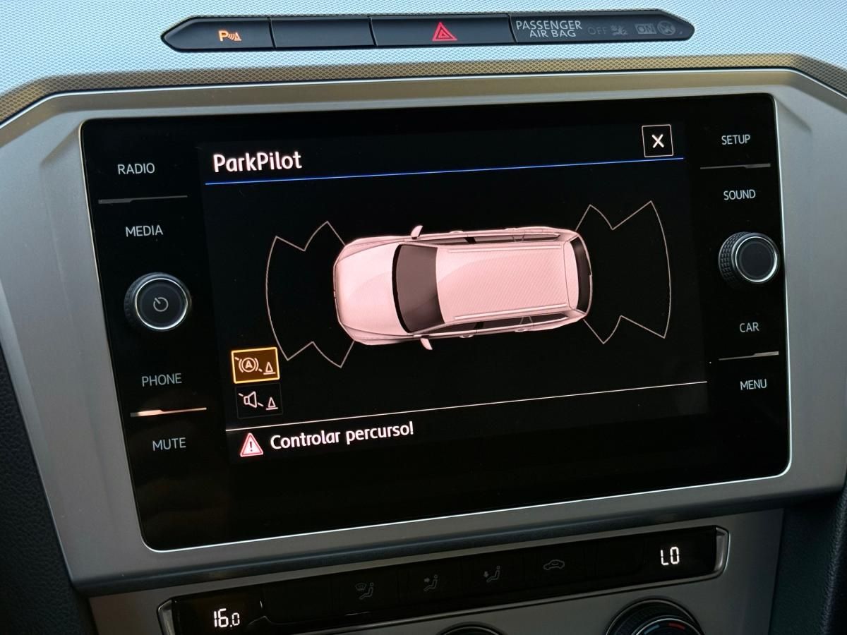 volkswagen-passat-variant-2017-diesel-1598cc