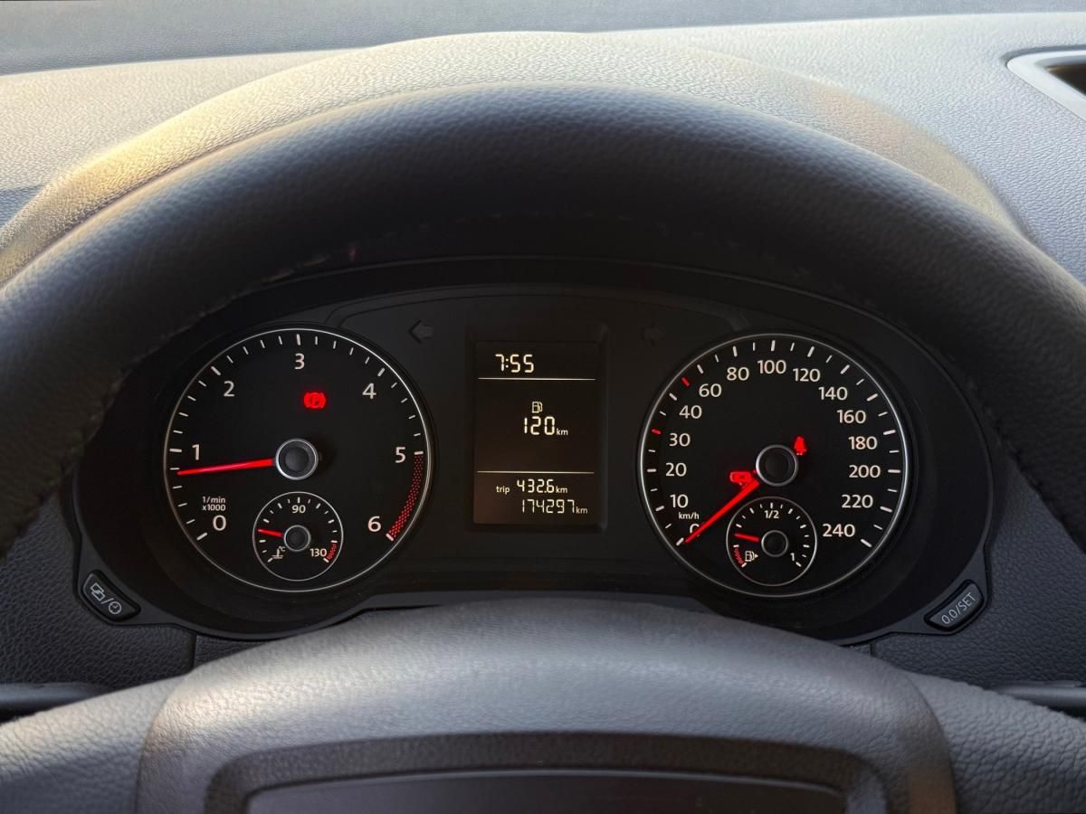 seat-alhambra-2015-diesel-1968cc