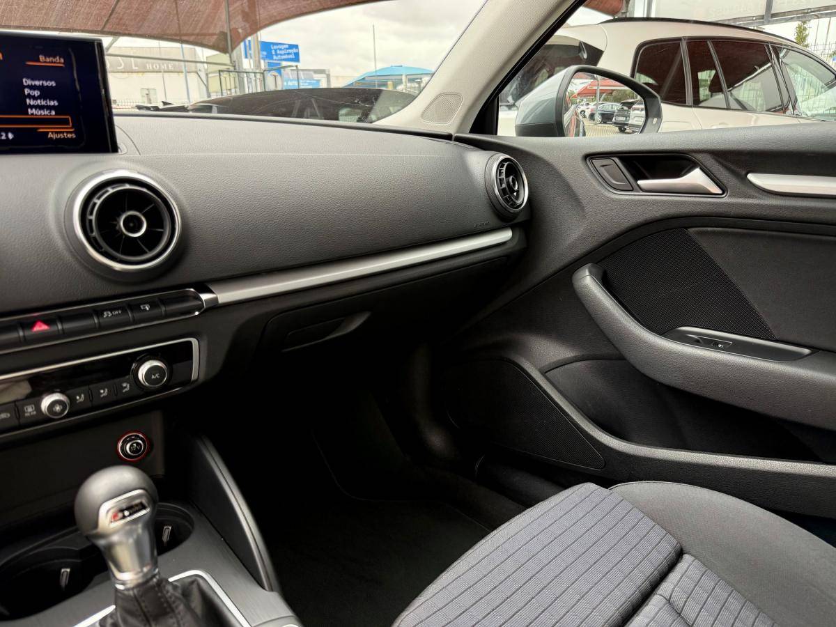 audi-a3-limousine-2015-diesel-1598cc