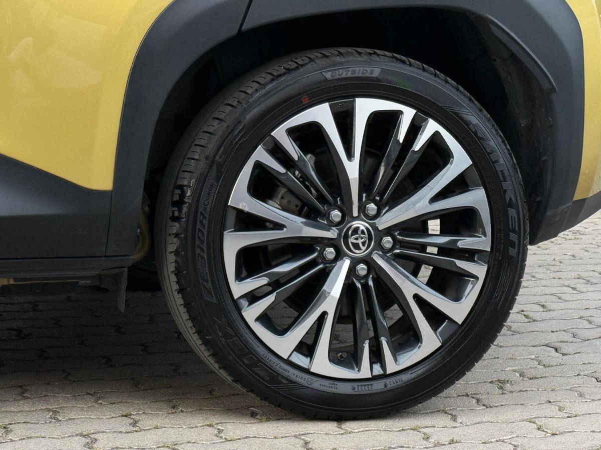 toyota-yaris-cross-2024-hibrido-a-gasolina-1490cc
