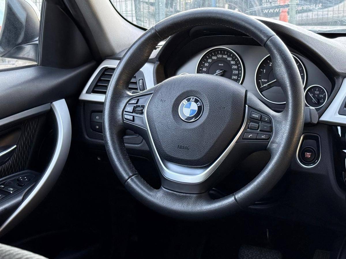 bmw-serie-3-2017-hibrido-a-gasolina-1998cc