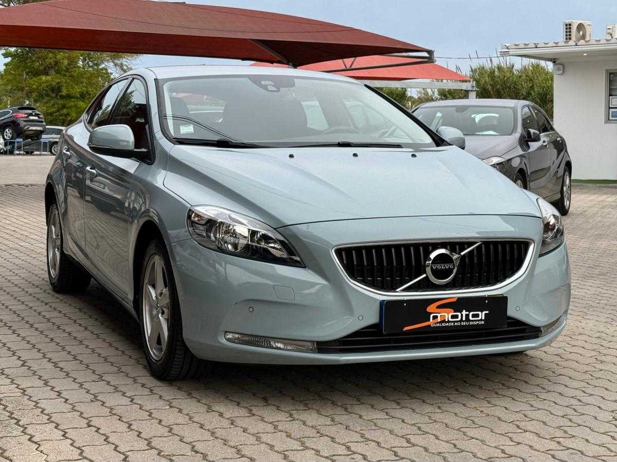 volvo-v40-2018-gasolina-1498cc
