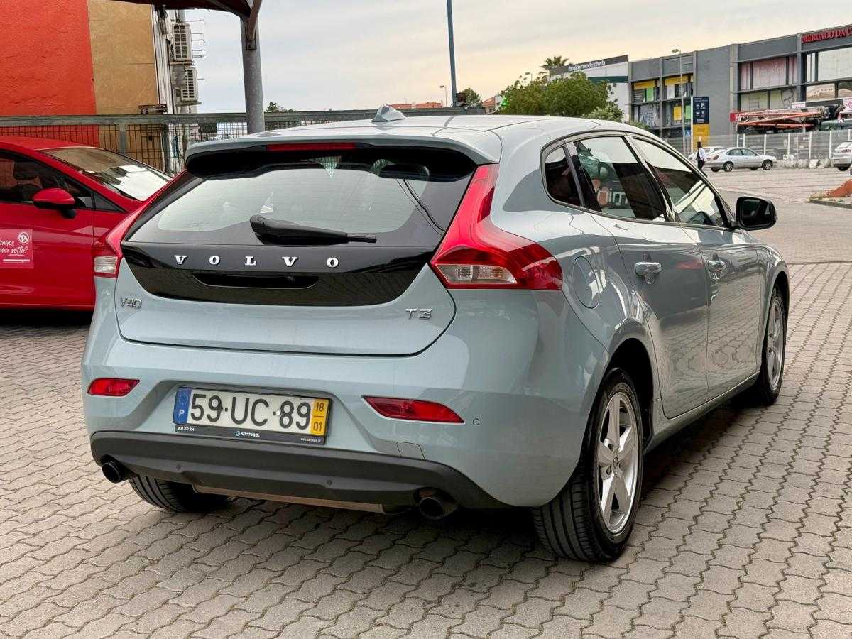 volvo-v40-2018-gasolina-1498cc
