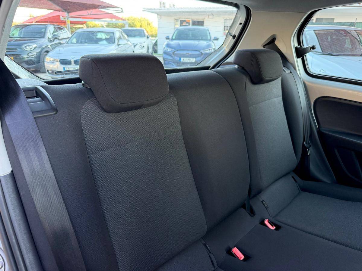 volkswagen-up-2016-gasolina-999cc