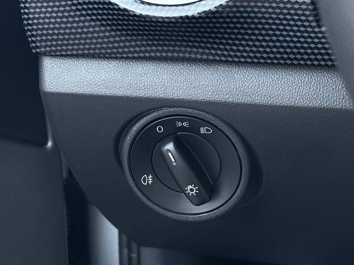volkswagen-up-2016-gasolina-999cc