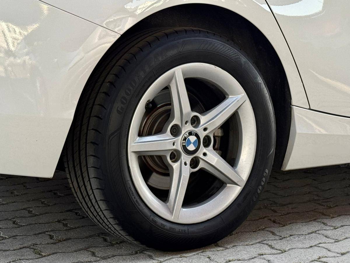 bmw-serie-1-2019-diesel-1496cc
