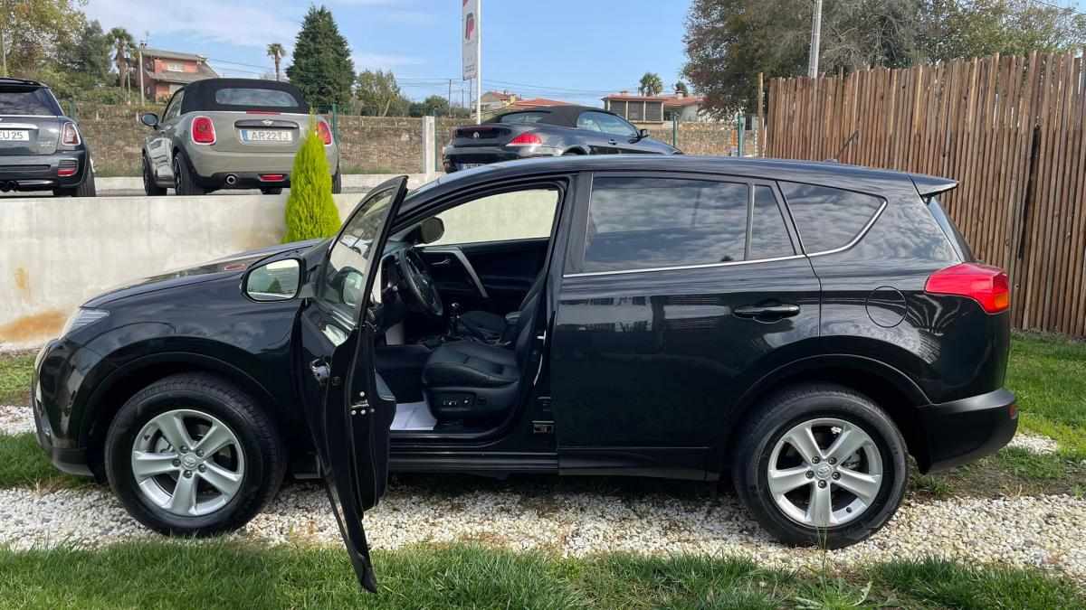 toyota-rav4-2-0-d-4d-4wd-2014-diesel-1998cc