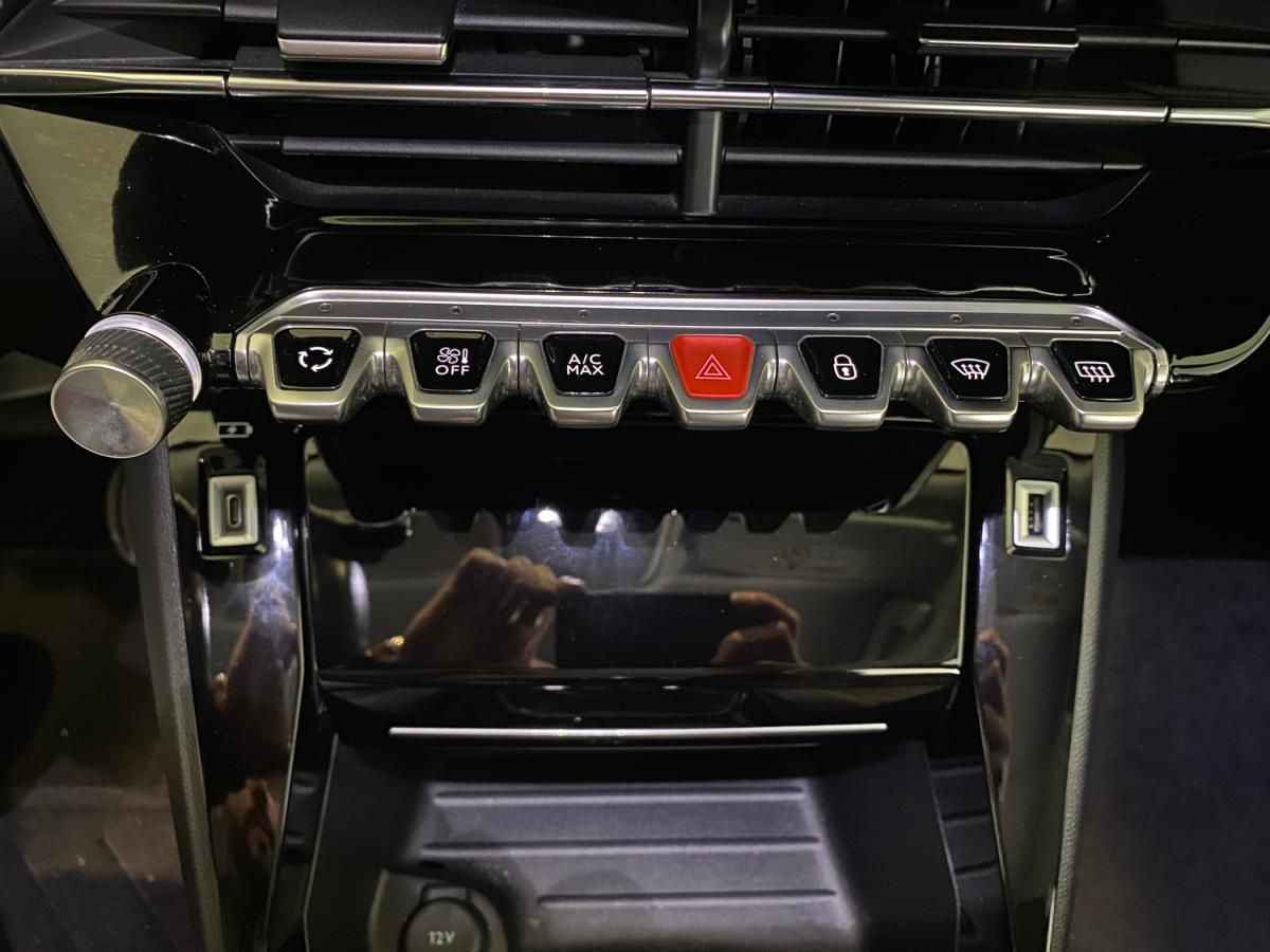 peugeot-2008-2021-diesel-1499cc
