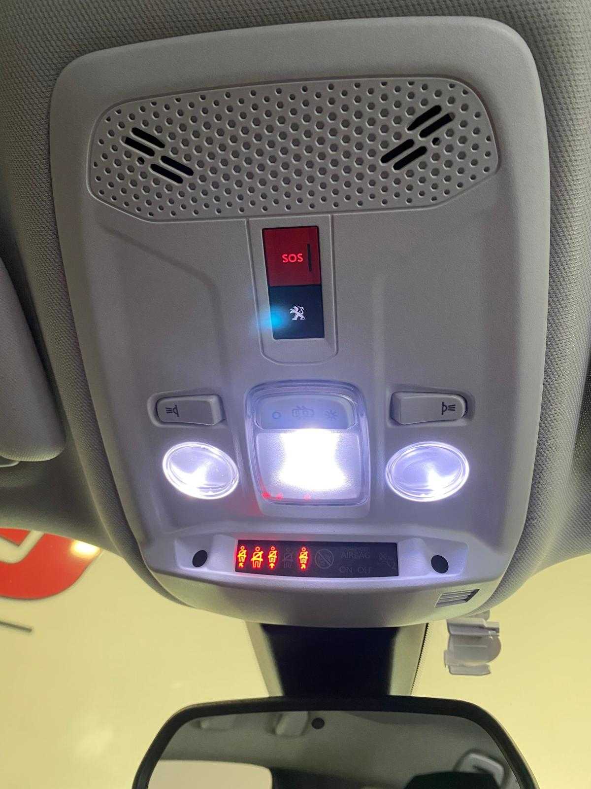 peugeot-2008-2021-diesel-1499cc