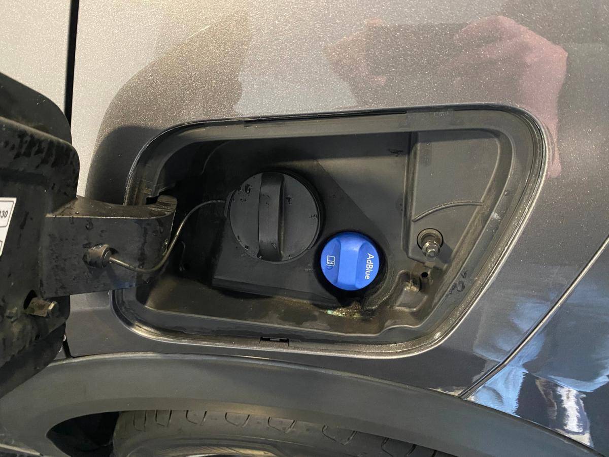 peugeot-2008-2021-diesel-1499cc
