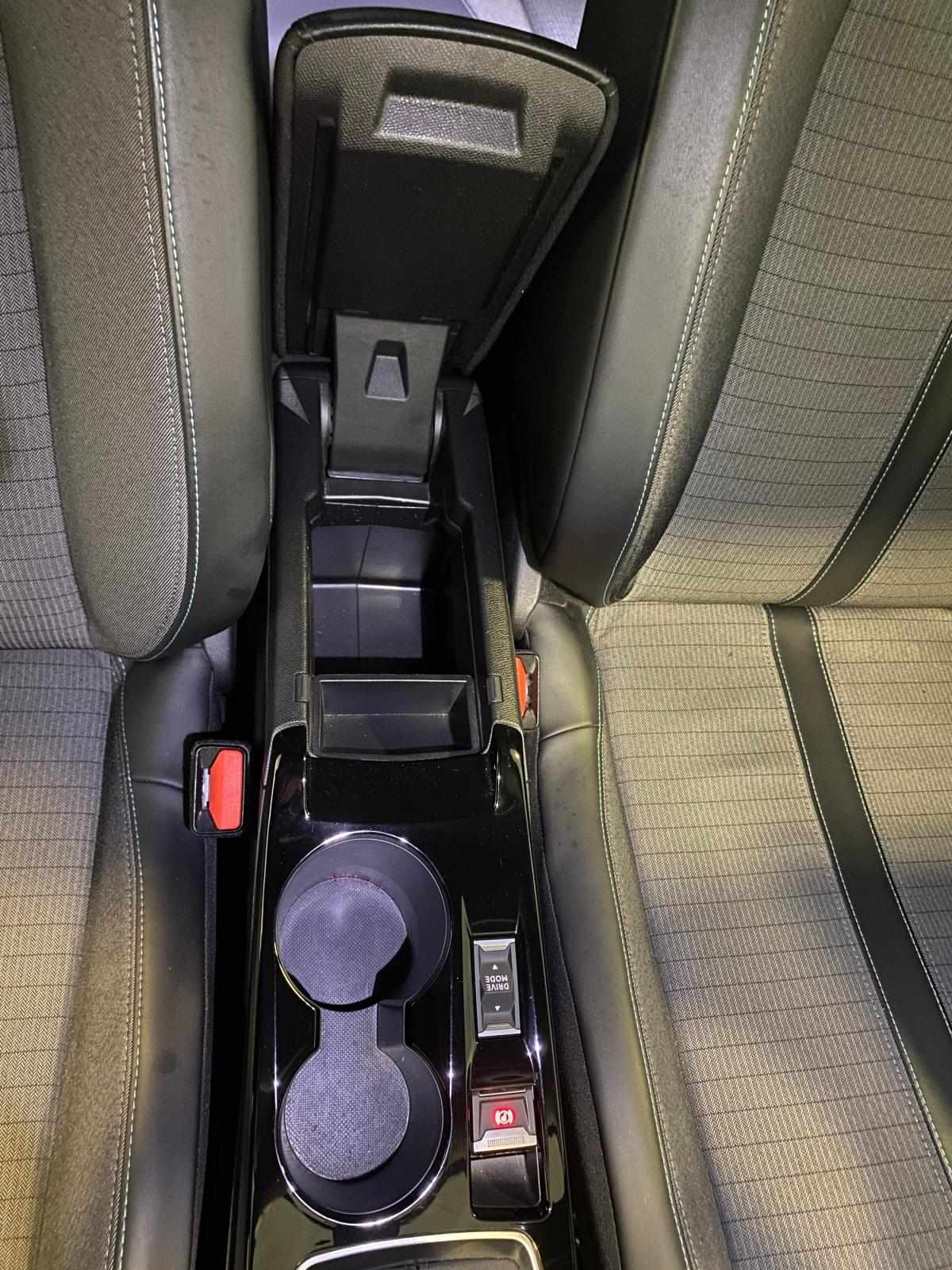 peugeot-2008-2021-diesel-1499cc