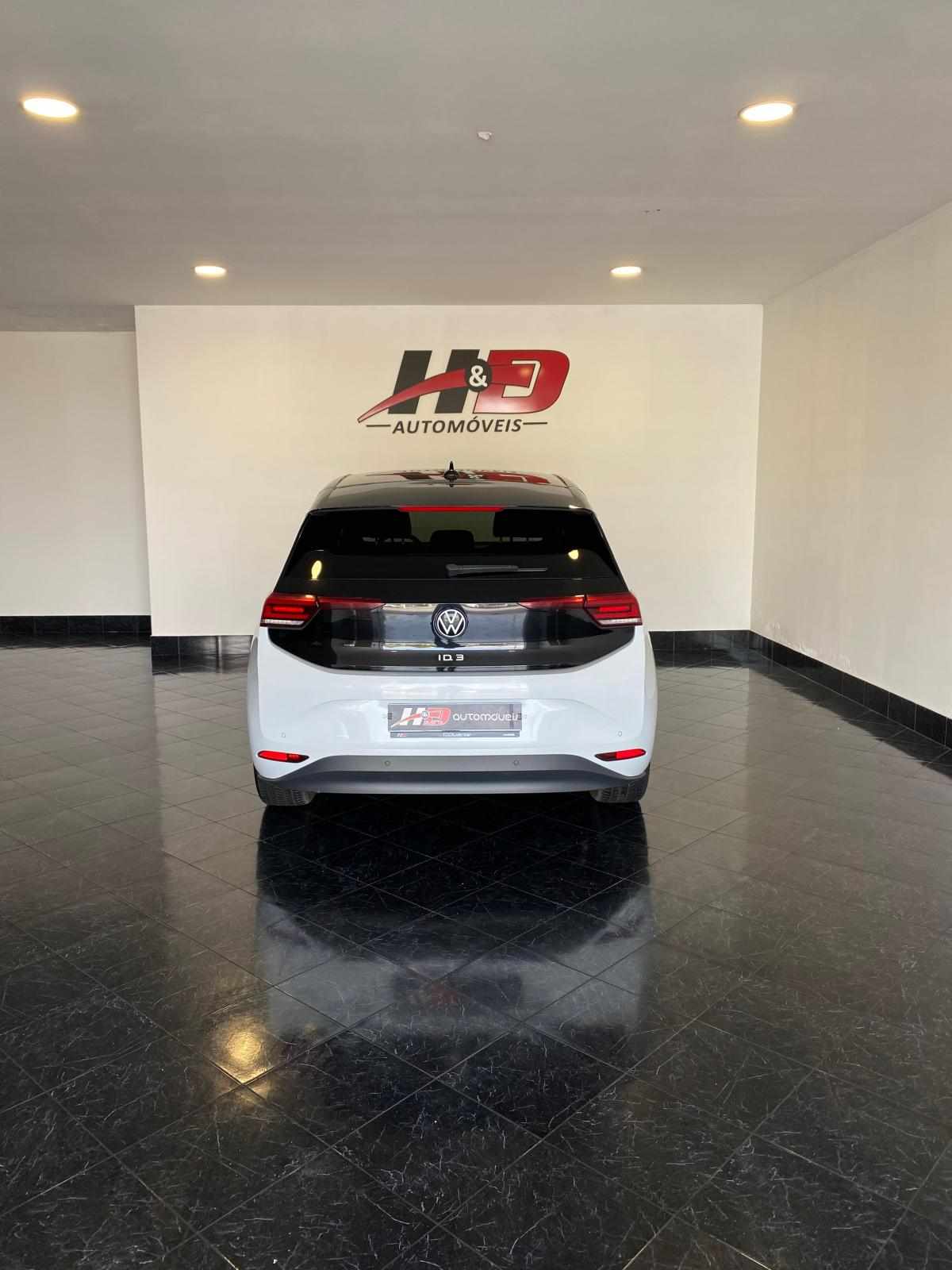 volkswagen-id-3-pro-performance-58-kwh-2023-eletrico