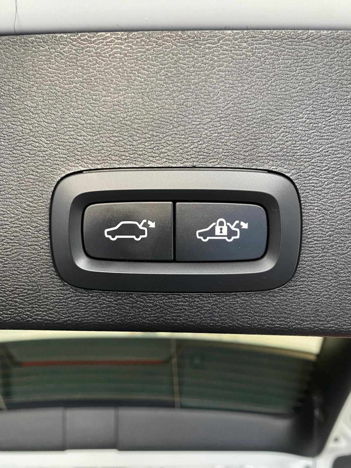 volvo-xc40-recharge-t4-phev-2022-gasolina-1477cc