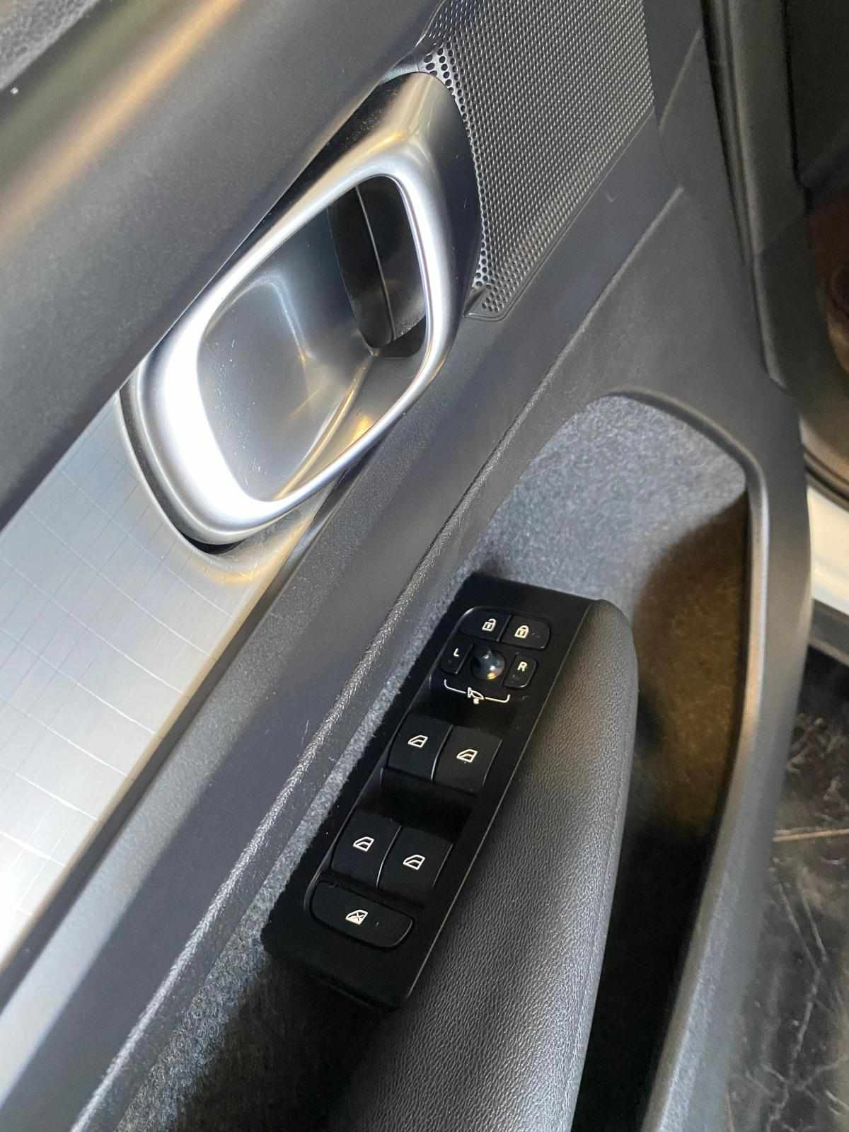 volvo-xc40-recharge-t4-phev-2022-gasolina-1477cc