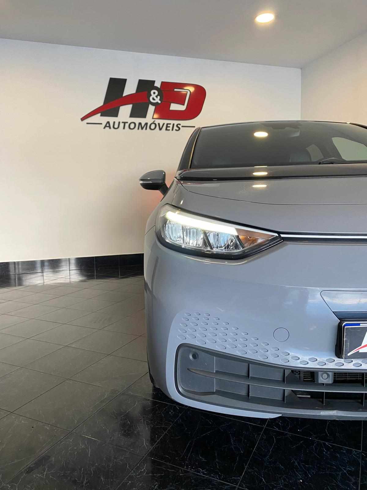 volkswagen-id-3-pro-performance-58-kwh-2023-eletrico
