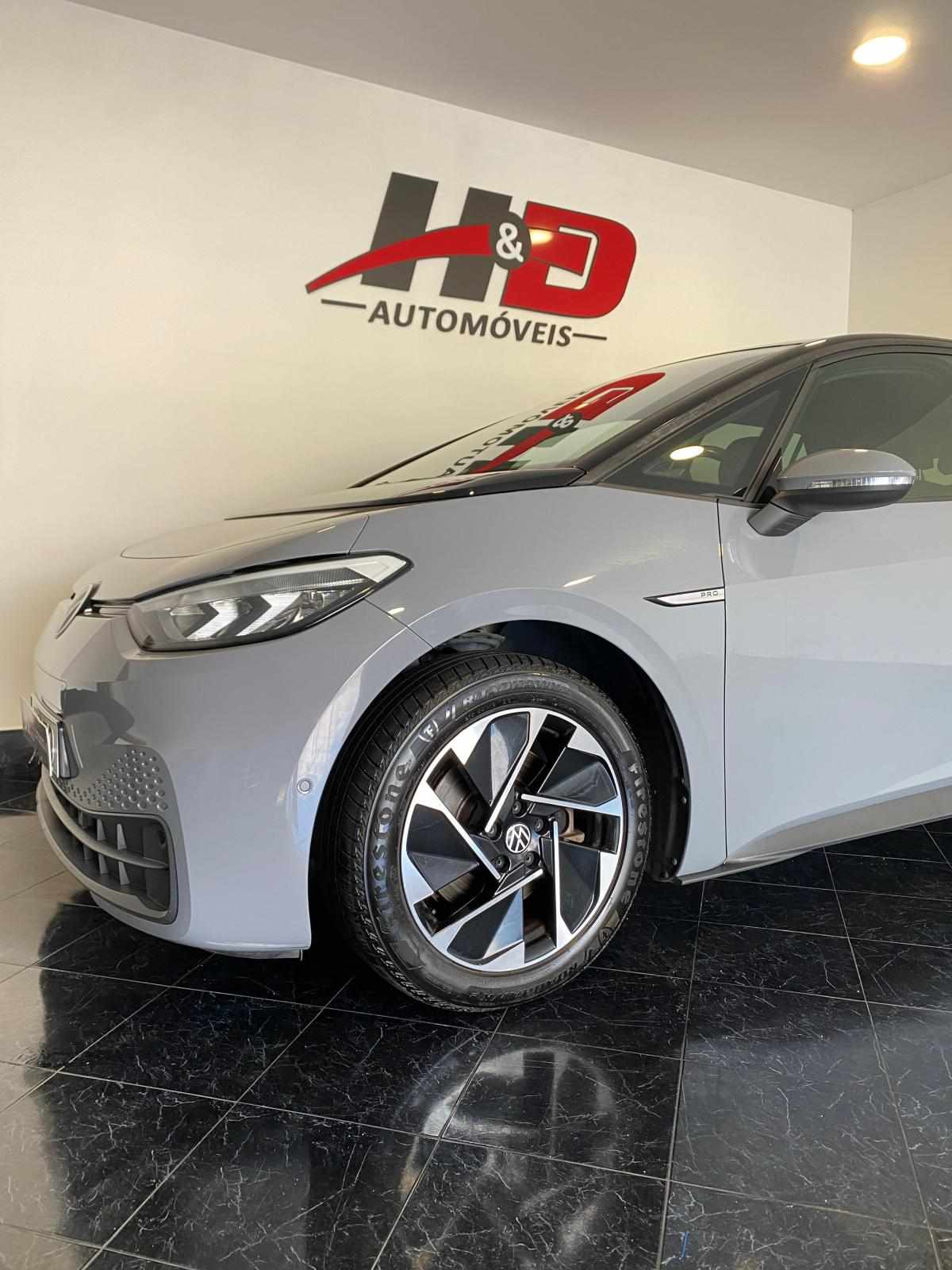 volkswagen-id-3-pro-performance-58-kwh-2023-eletrico