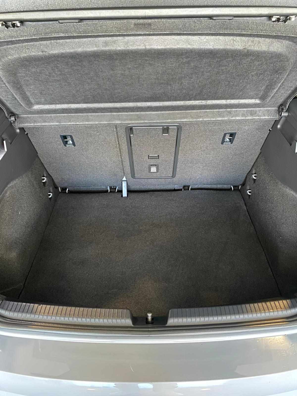 volkswagen-id-3-pro-performance-58-kwh-2023-eletrico