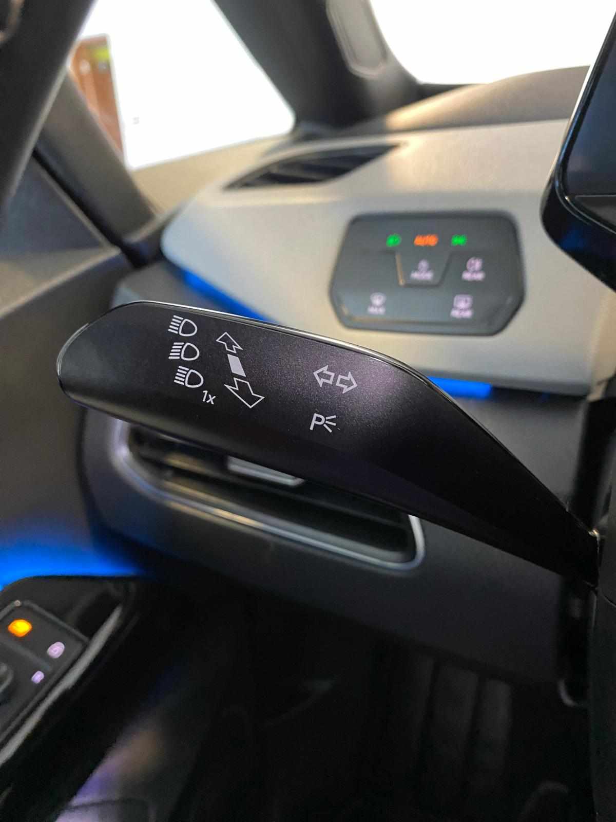 volkswagen-id-3-pro-performance-58-kwh-2023-eletrico