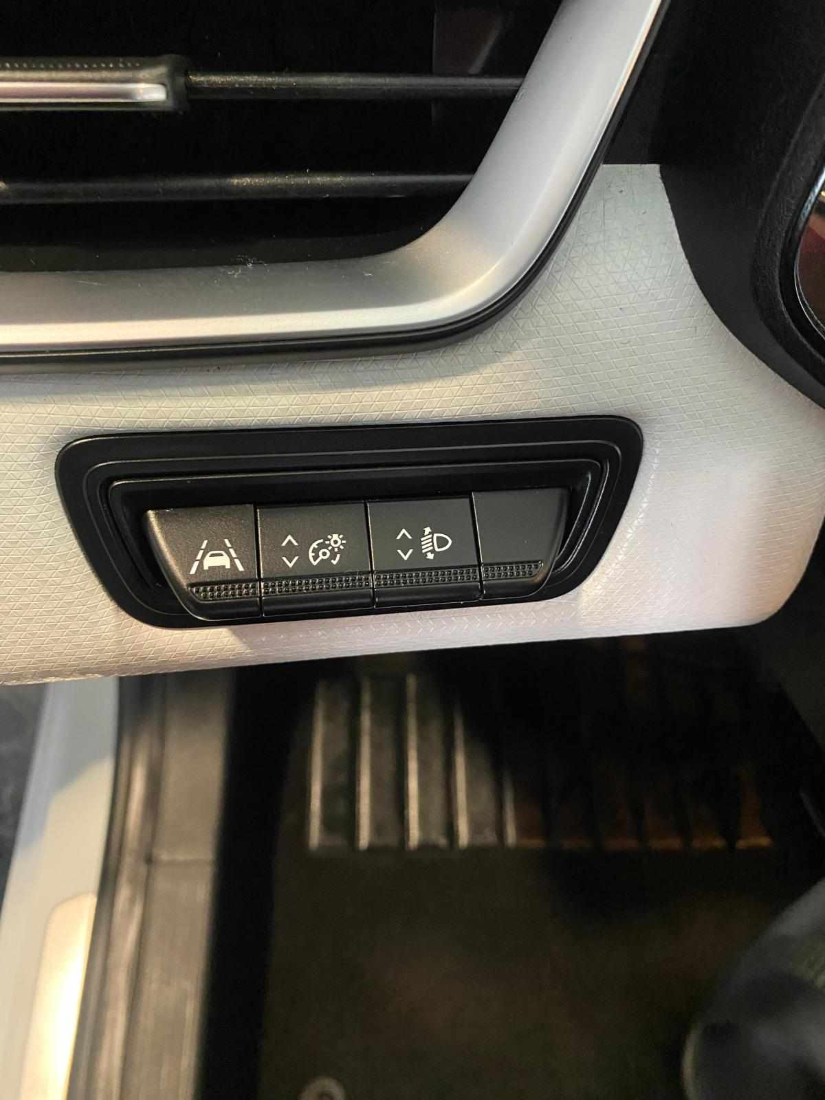renault-clio-1-5-blue-dci-2021-diesel-1461cc