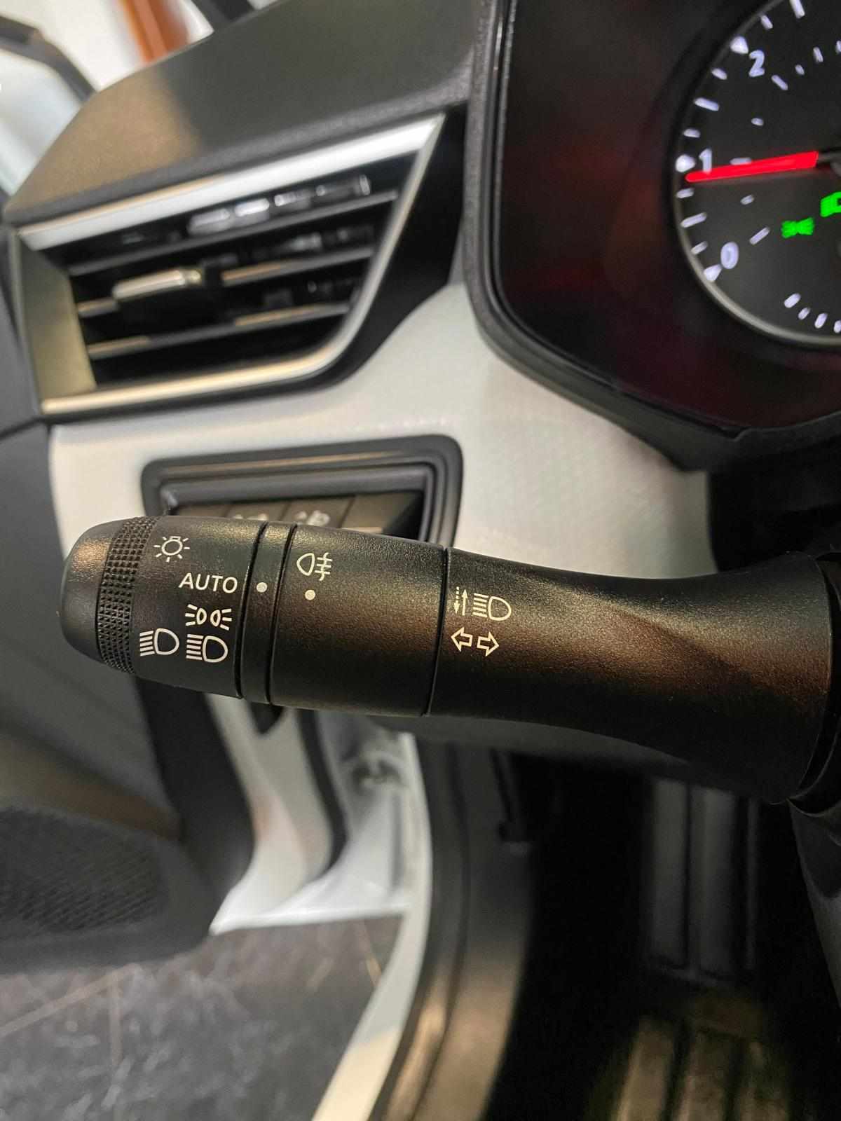 renault-clio-1-5-blue-dci-2021-diesel-1461cc
