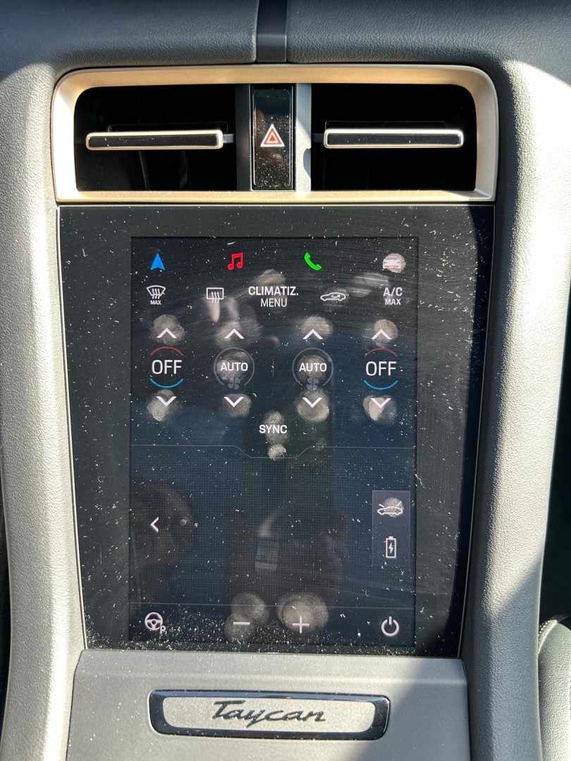 porsche-taycan-2022-eletrico-0cc