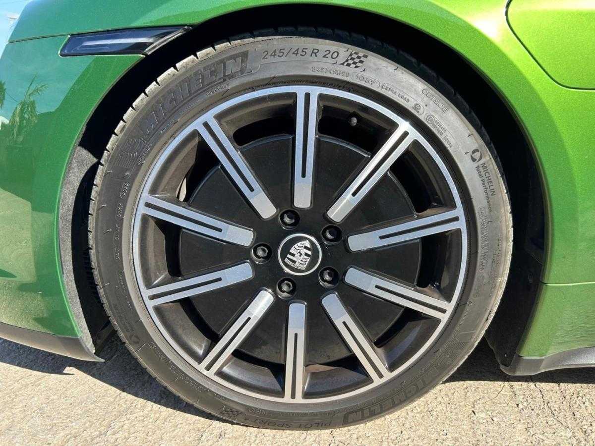 porsche-taycan-2022-eletrico-0cc