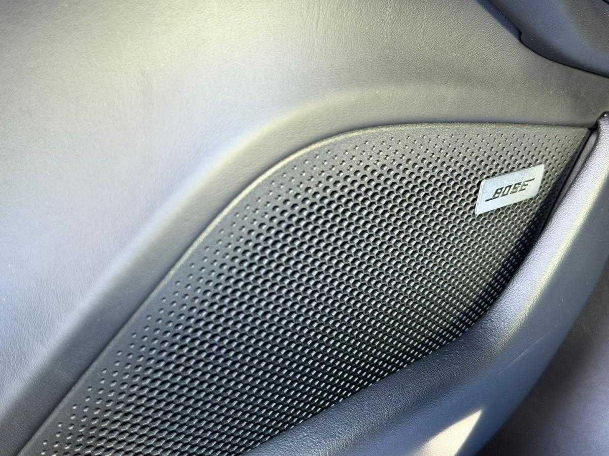 porsche-taycan-2023-eletrico-0cc
