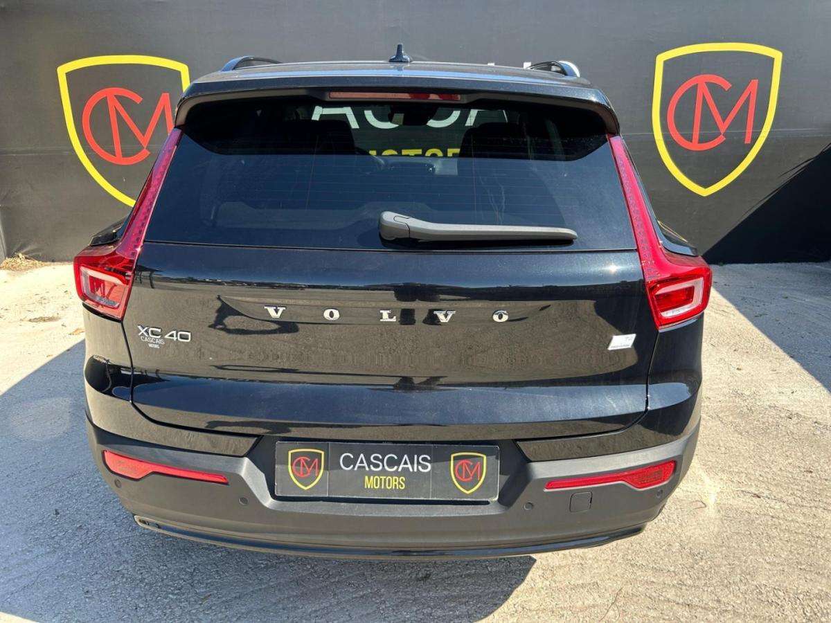 volvo-xc40-2023-hibrido-1477cc