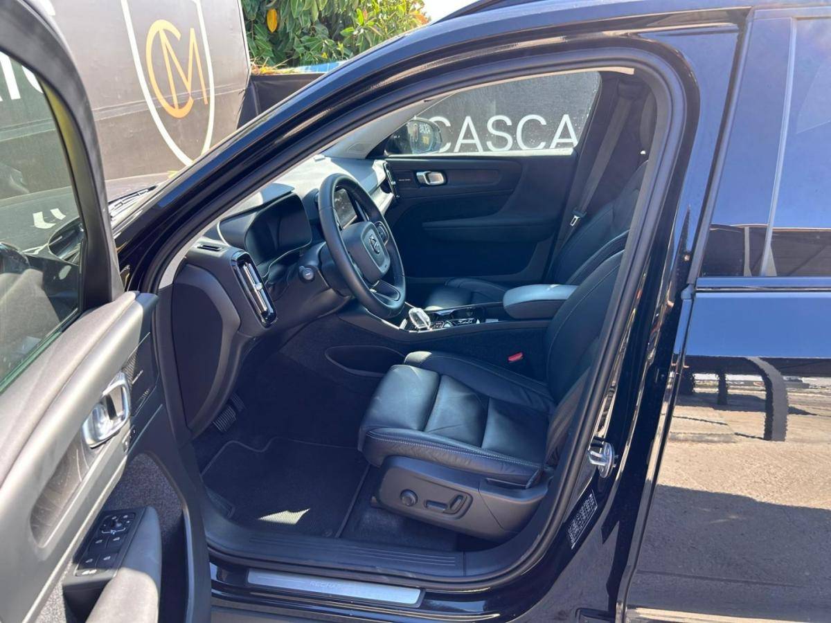 volvo-xc40-2023-hibrido-1477cc