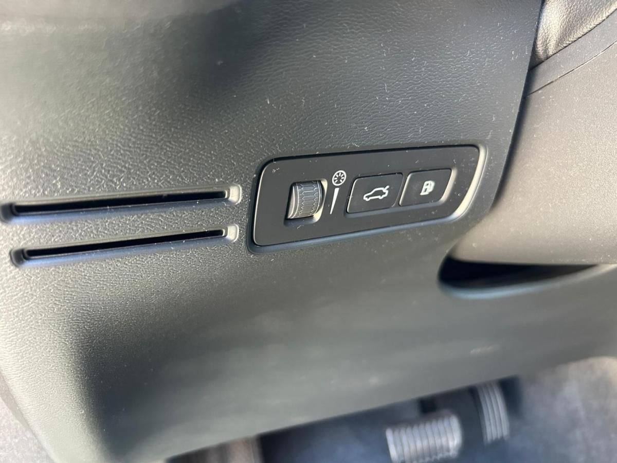 volvo-xc40-2023-hibrido-1477cc