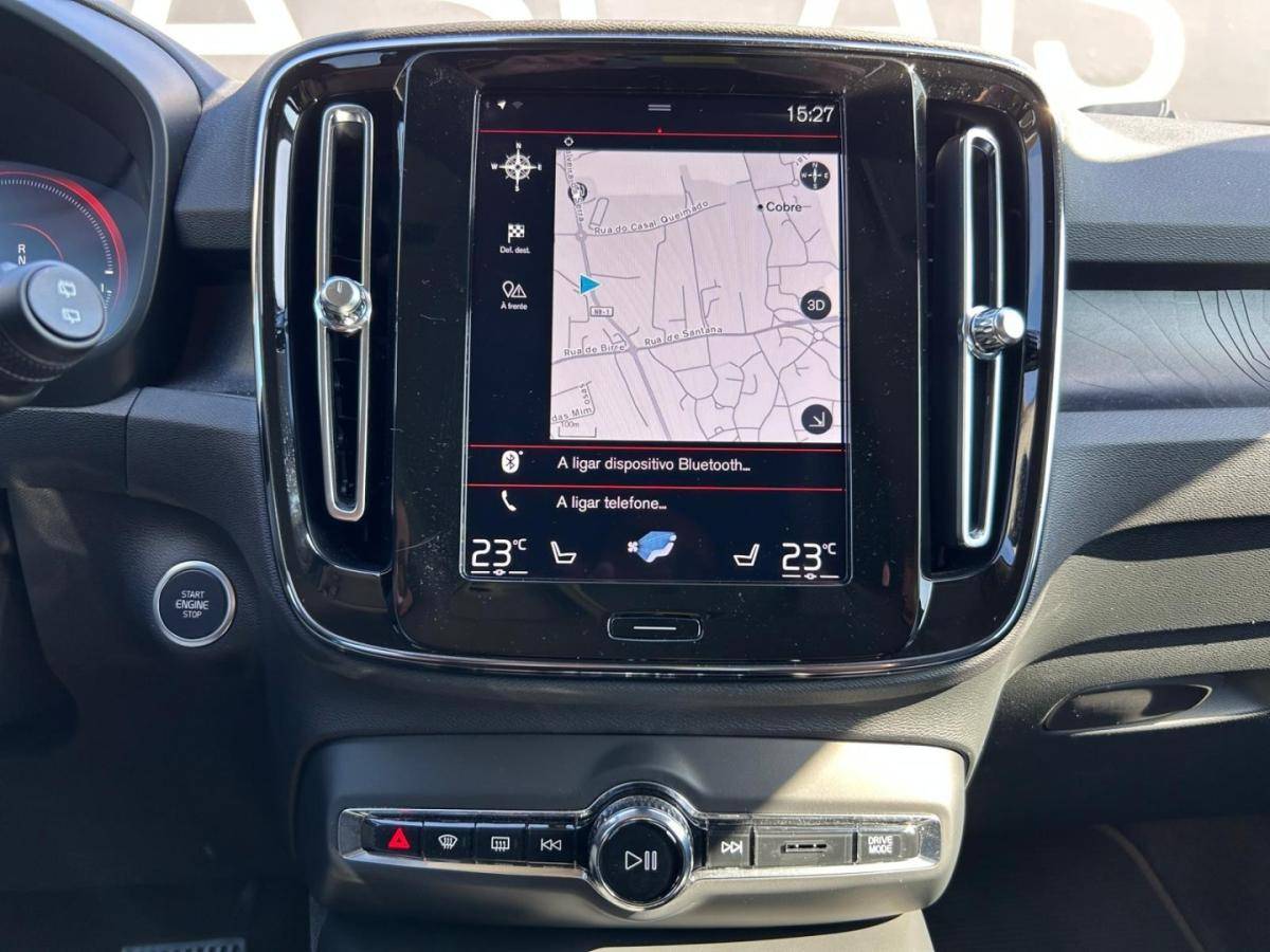 volvo-xc40-2023-hibrido-1477cc