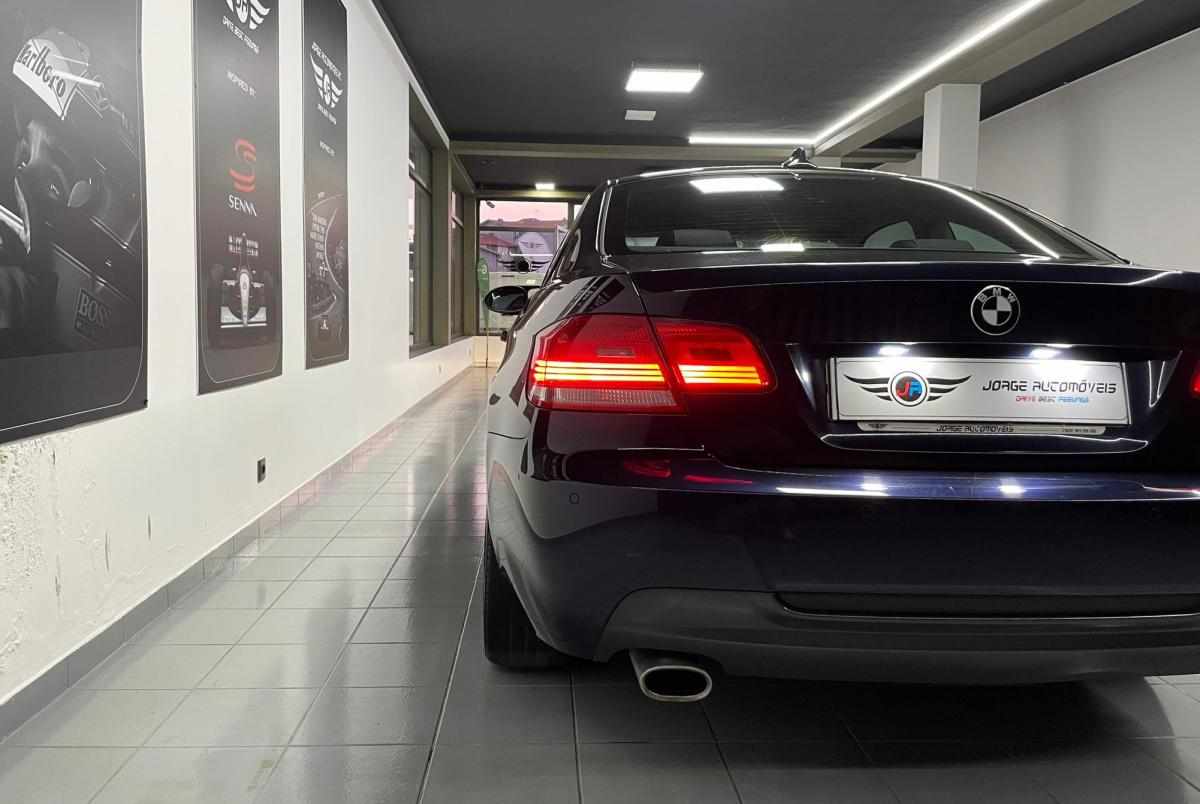 bmw-serie-3-320d-2009-diesel-1995cc