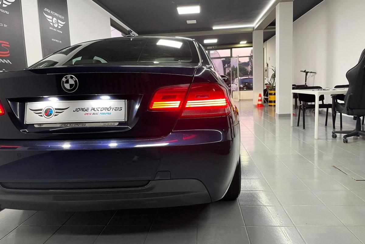 bmw-serie-3-320d-2009-diesel-1995cc