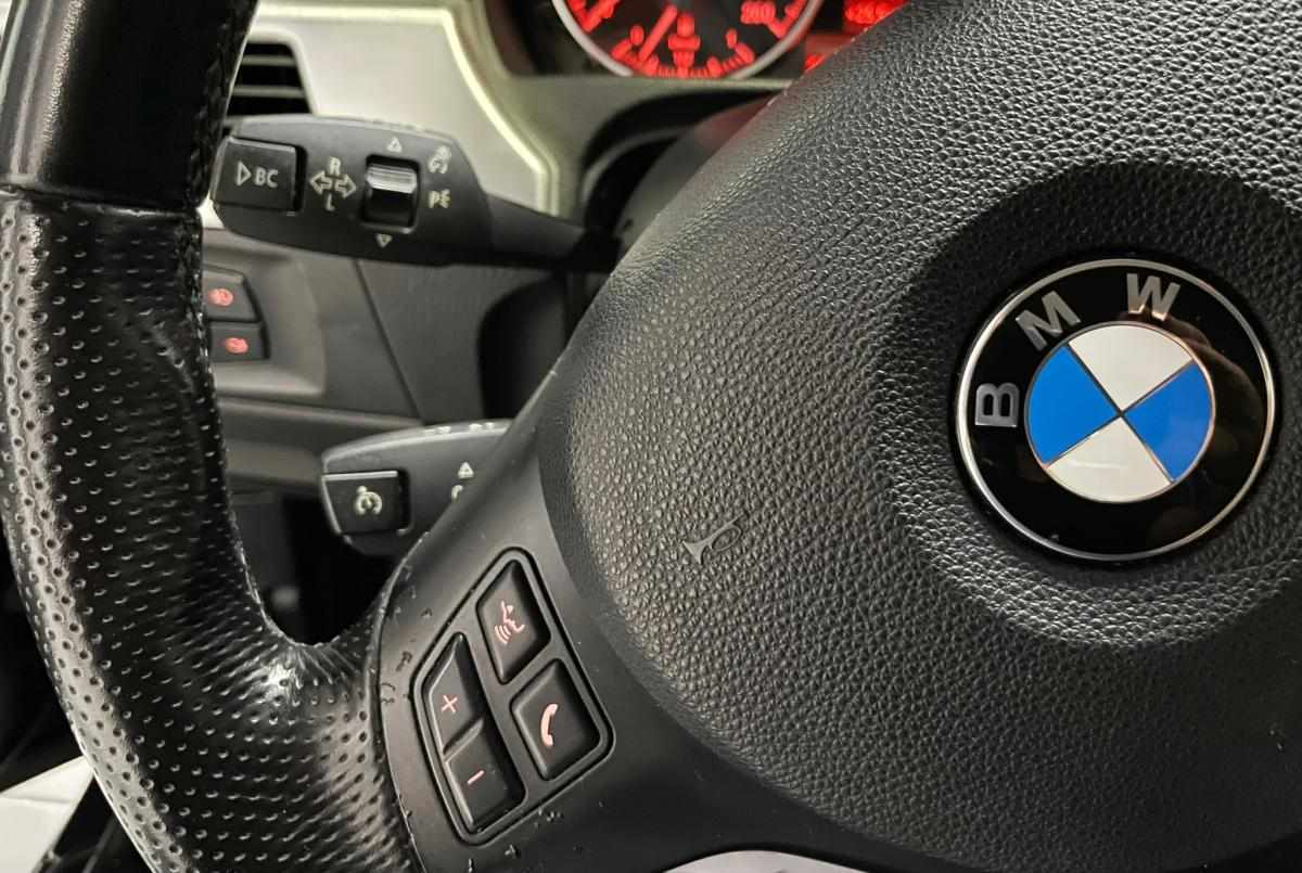 bmw-serie-3-320d-2009-diesel-1995cc