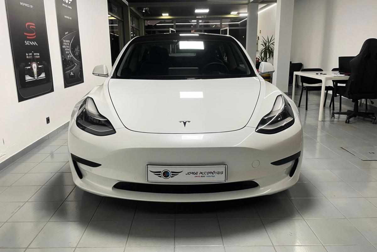 tesla-model-3-standard-range-2020-eletrico