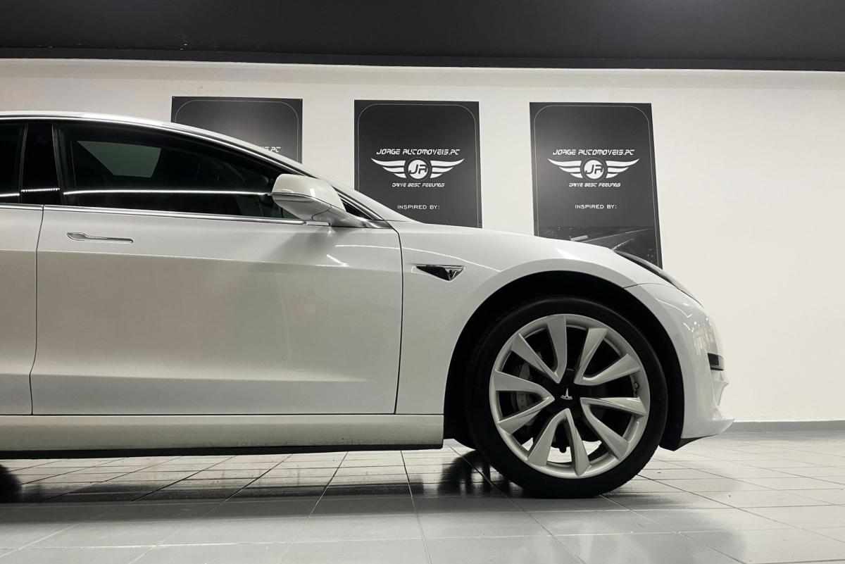 tesla-model-3-standard-range-2020-eletrico