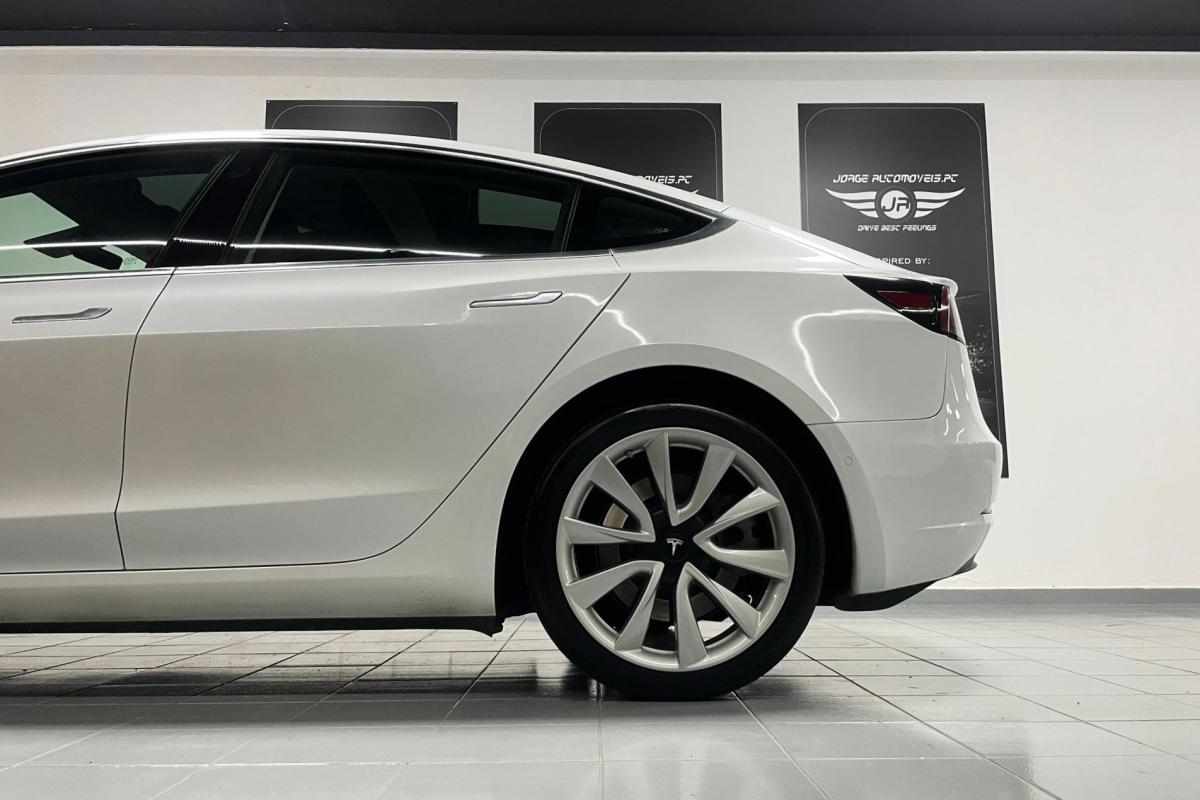 tesla-model-3-standard-range-2020-eletrico