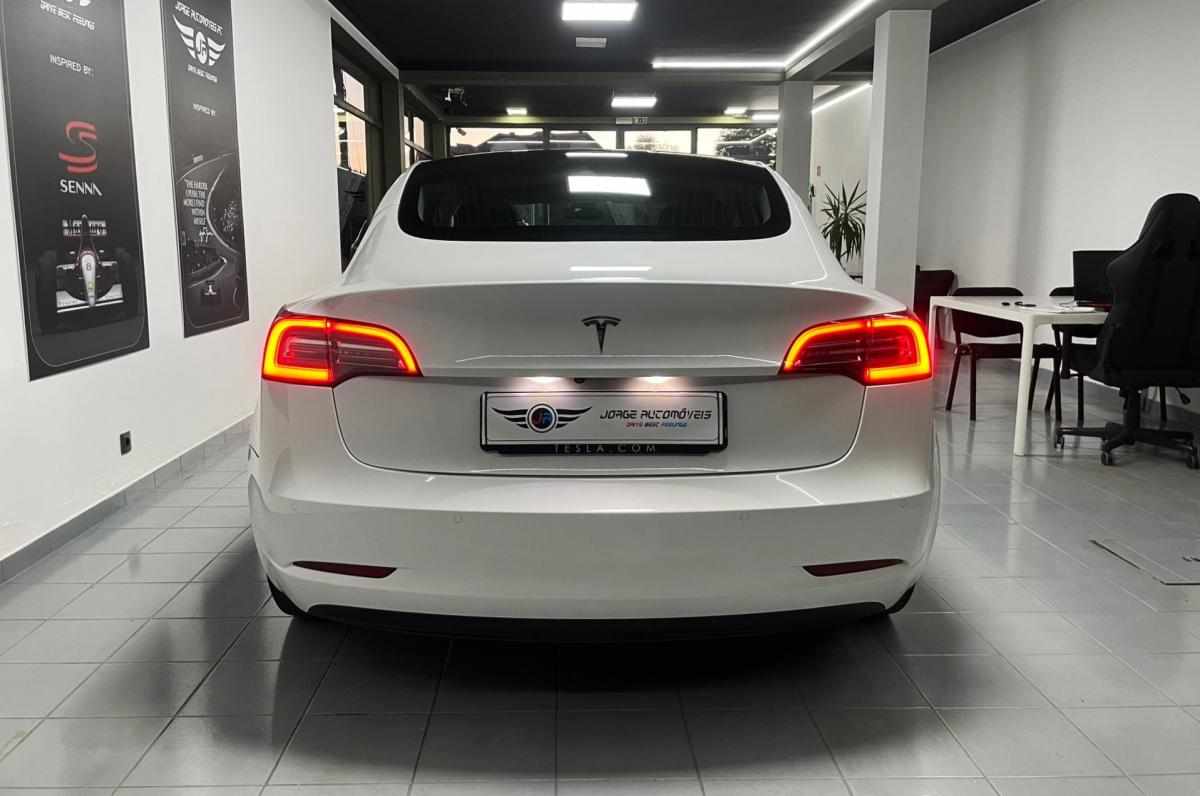 tesla-model-3-standard-range-2020-eletrico