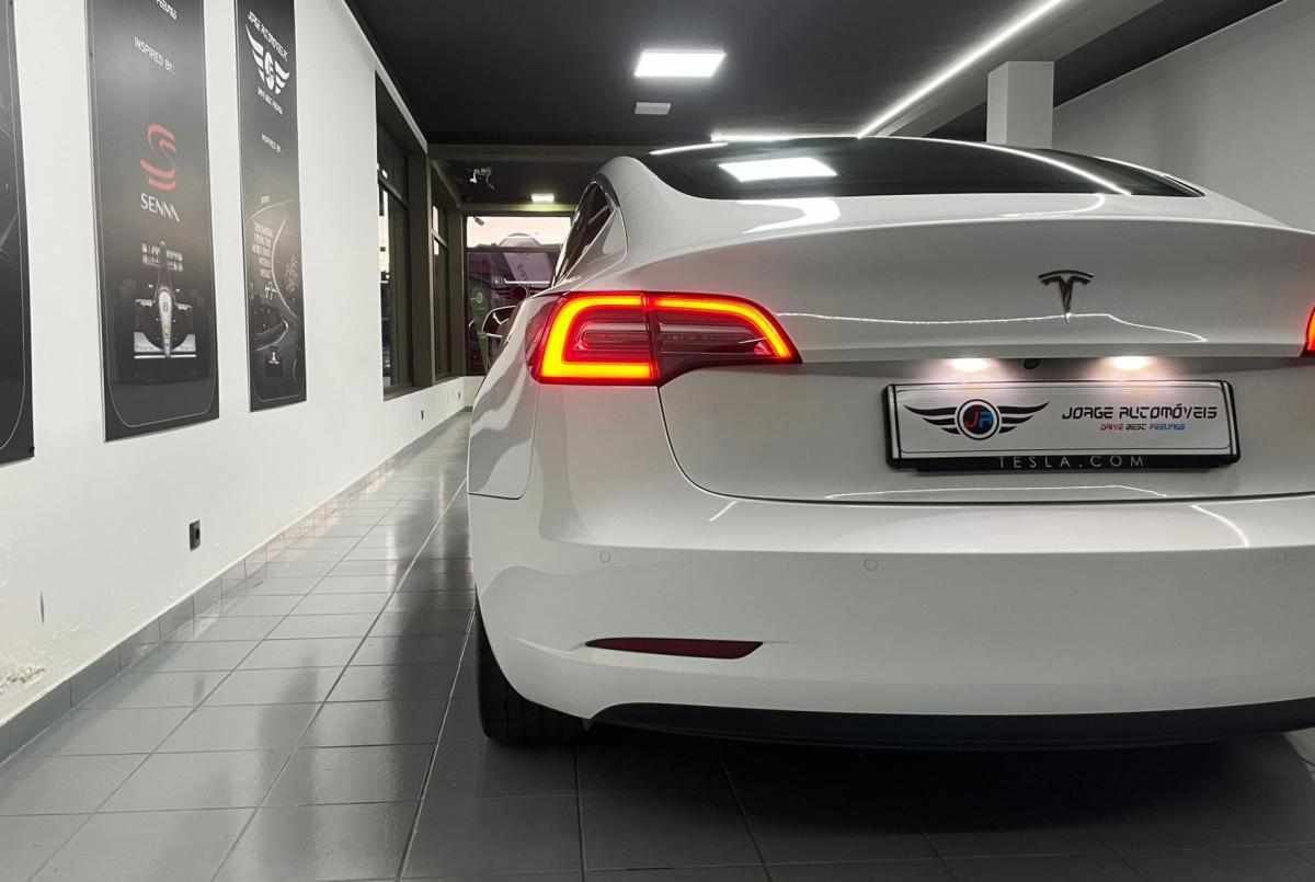 tesla-model-3-standard-range-2020-eletrico