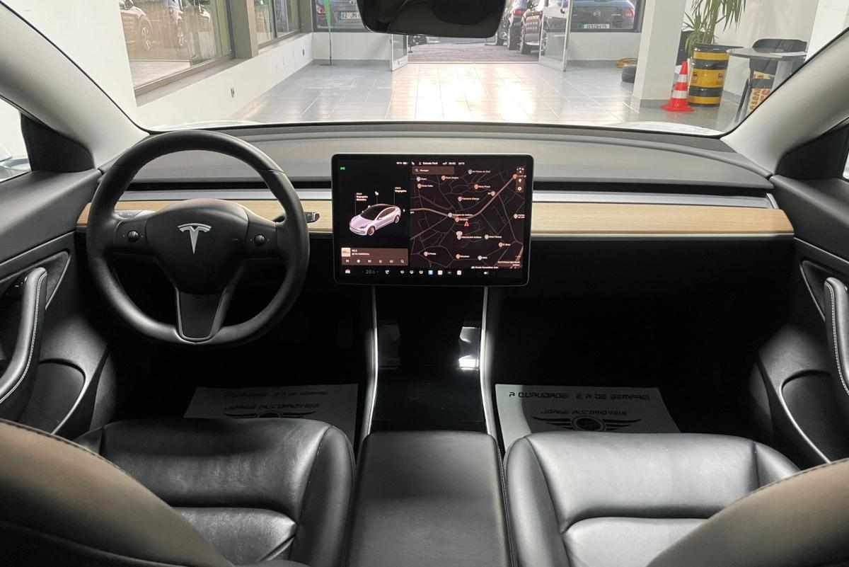 tesla-model-3-standard-range-2020-eletrico