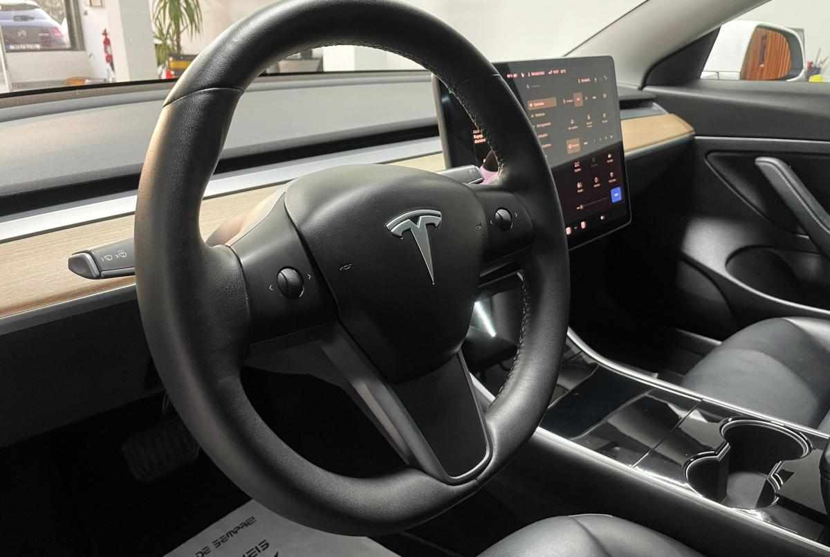 tesla-model-3-standard-range-2020-eletrico