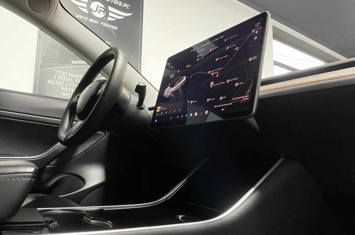 tesla-model-3-standard-range-2020-eletrico
